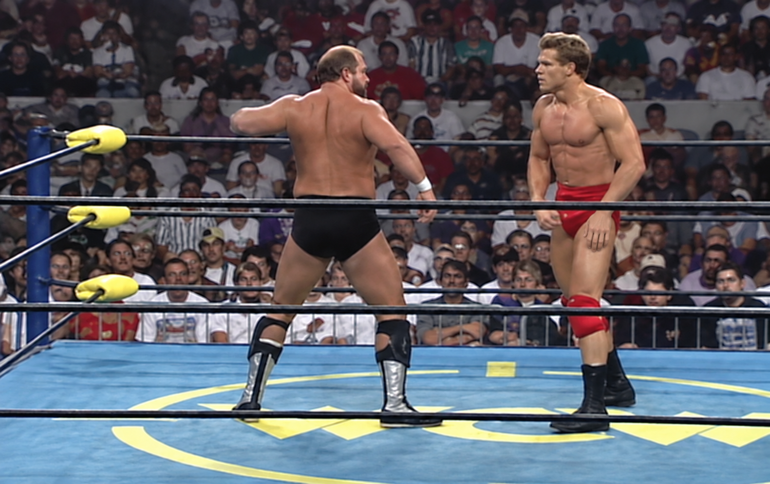 Arn Anderson feinting a left against Alex Wright